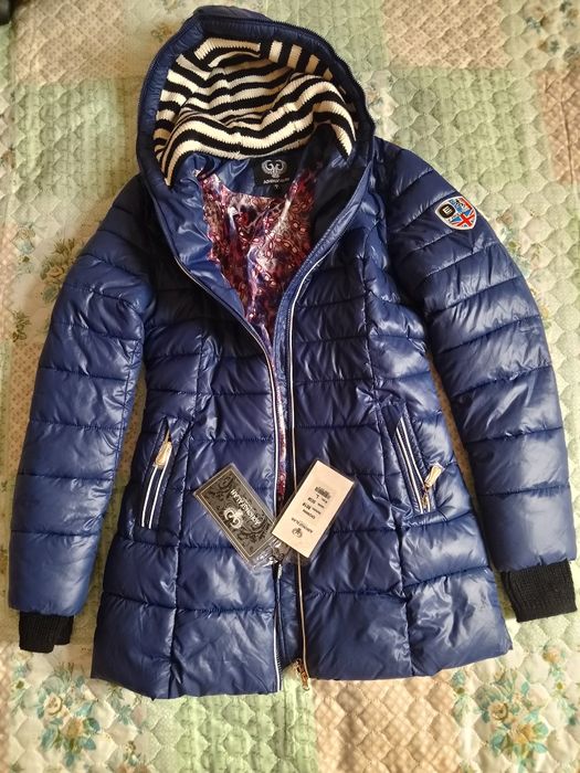 Yengi qishki qalingina kurtka