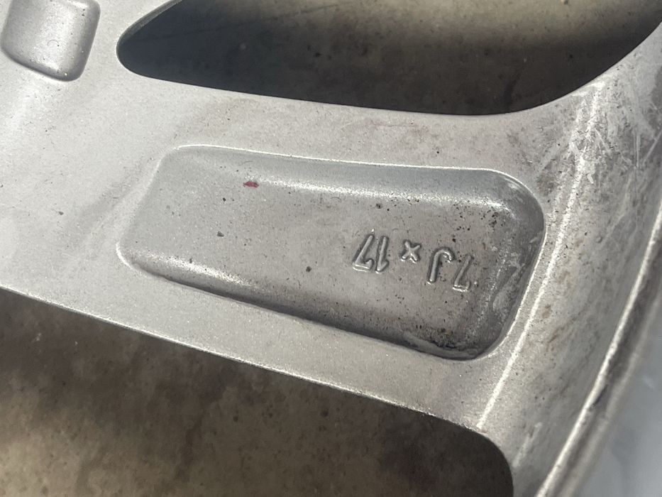 Лети джанти 17 цола Хюндай Туксон Санта Фе 5 броя