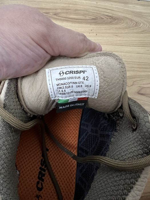 Ботинки CRISPI. Размер 42