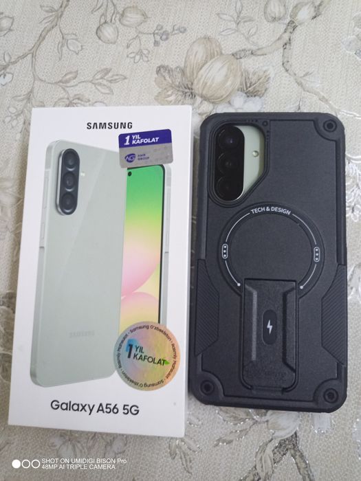 Телефон и часы Самсунг