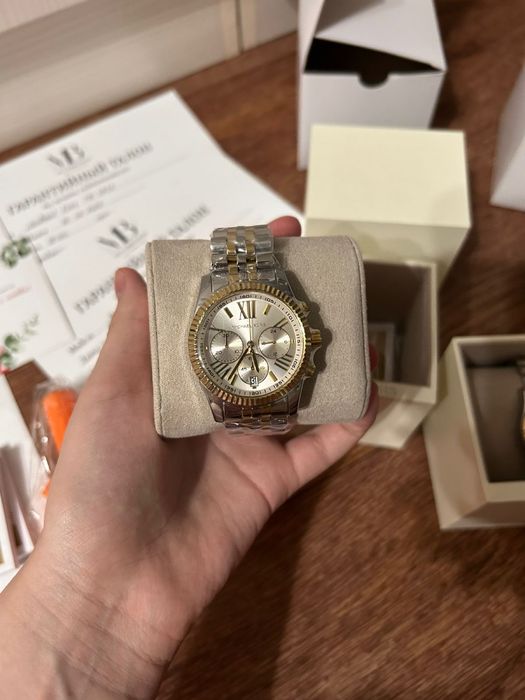 Часы Michael Kors