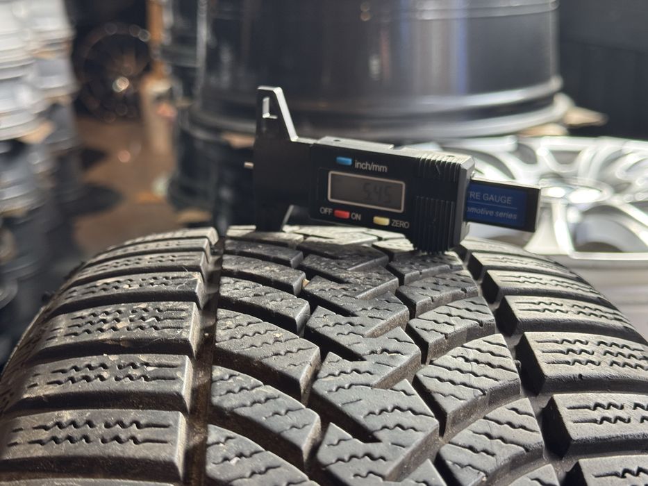 Jante aliaj 17 Vw Passat b8 + anvelope iarnă Semperit 215/55 R17 98V