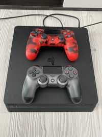 PlayStation 4 slim + 2 controllere