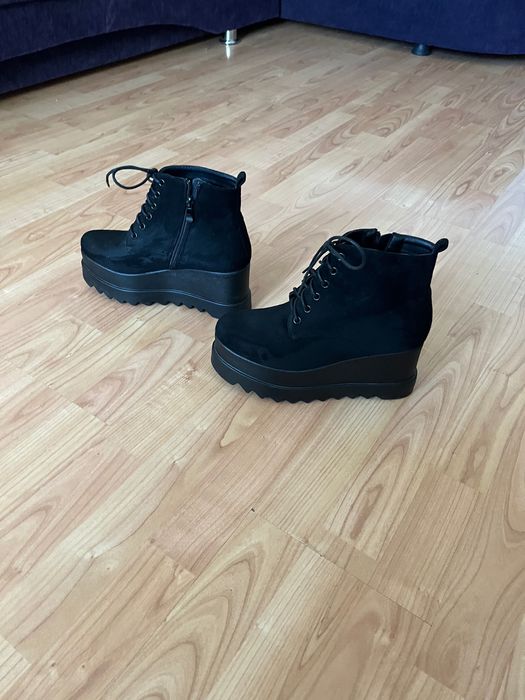 Ghete cu platformă /38