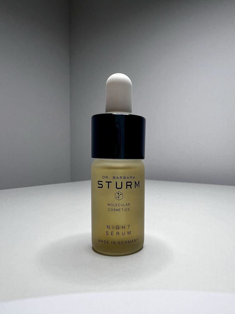 Vând Night Serum Dr. Barbara Strum