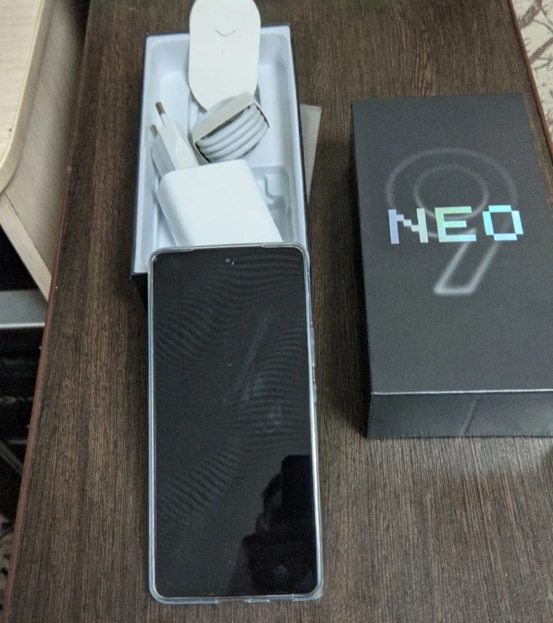 Iqoo Neo 9, 12/256gb