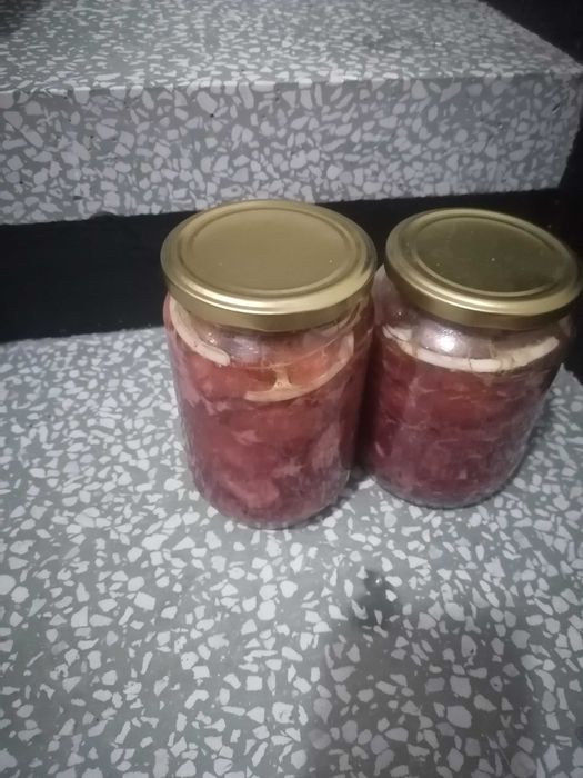 Телешко месо в буркани