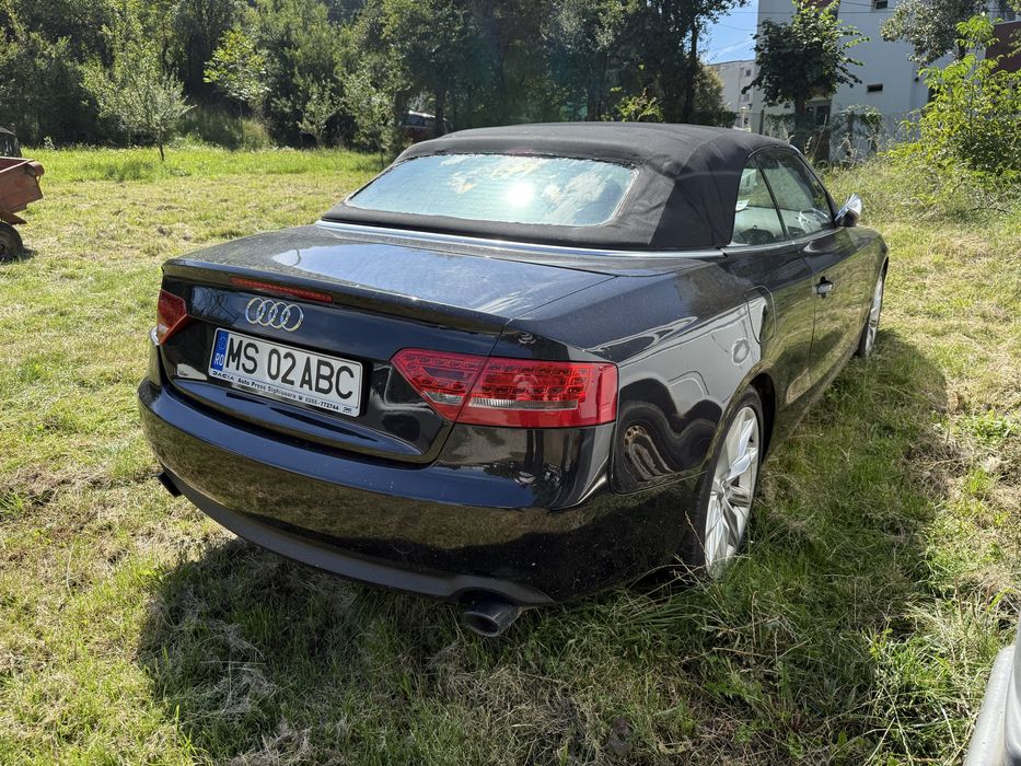 Audi A5 cabrio avariat