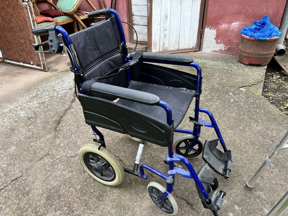 Scaun cu Rotile + cadru