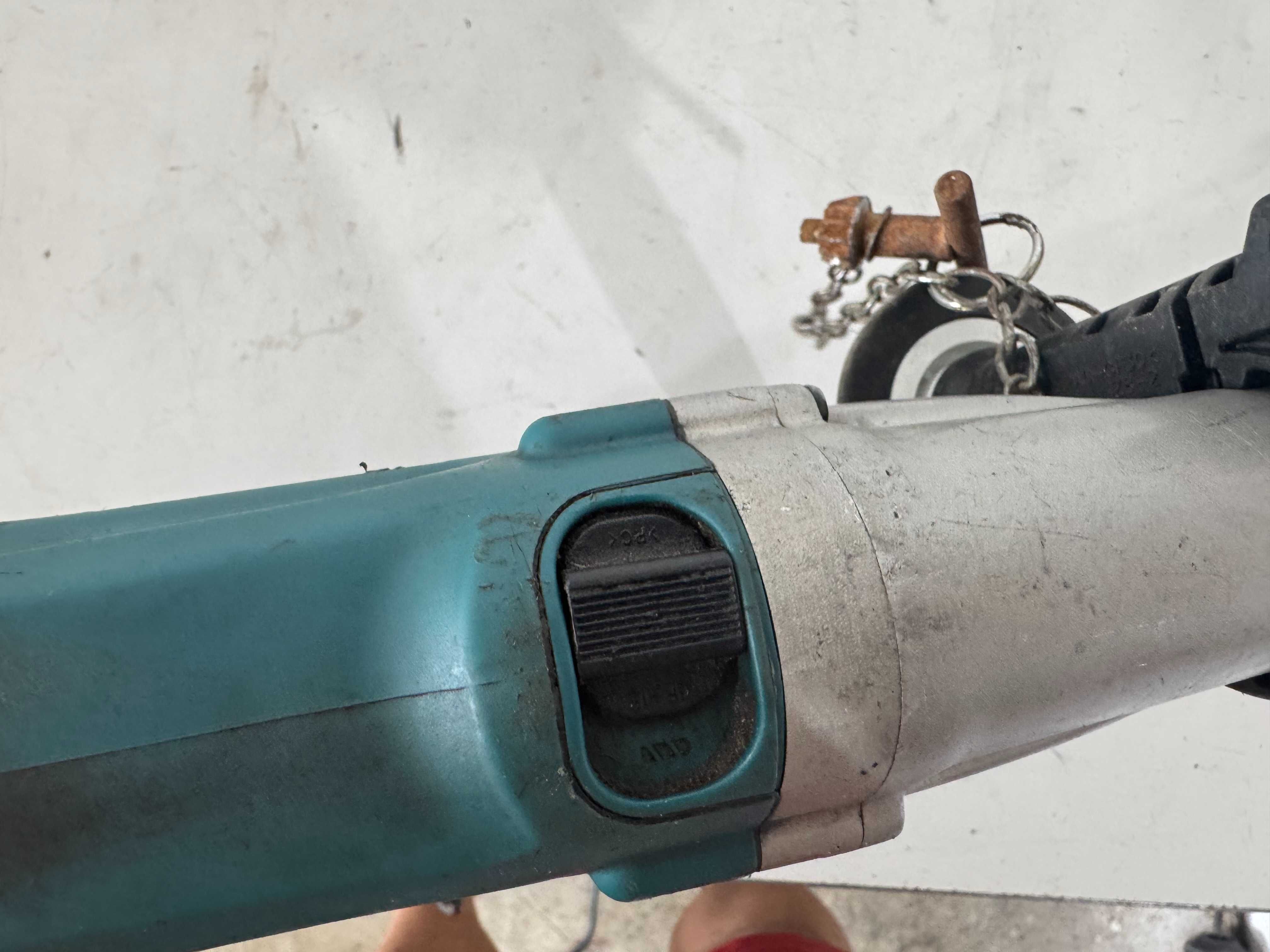 Бормашина - Makita 720  W