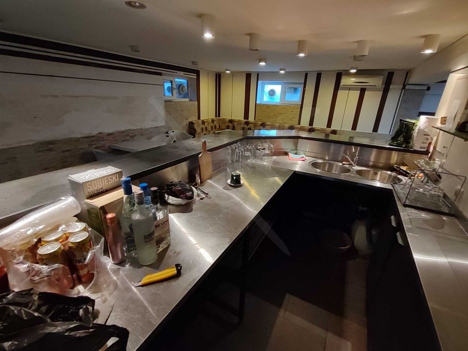 Продава се Заведение в Варна, Колхозен пазар - 48 кв.м за 959 €/кв.м - Снимка #2