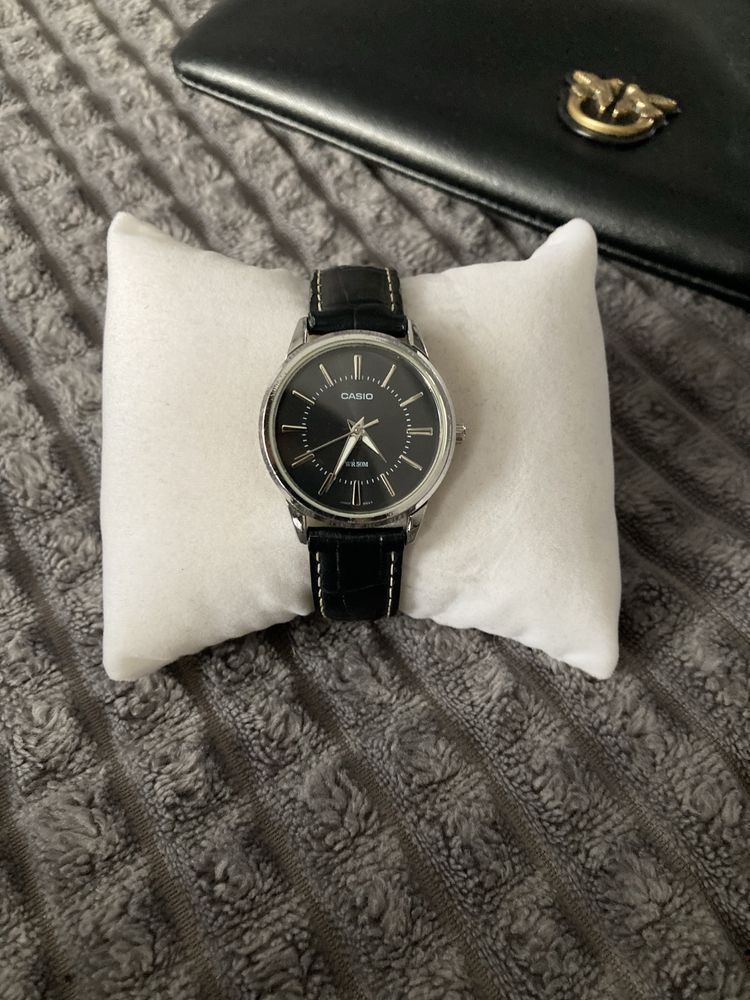 Casio дамски часовник