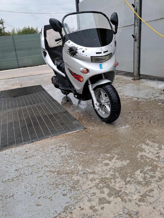 Vand sau schimb 125 4t