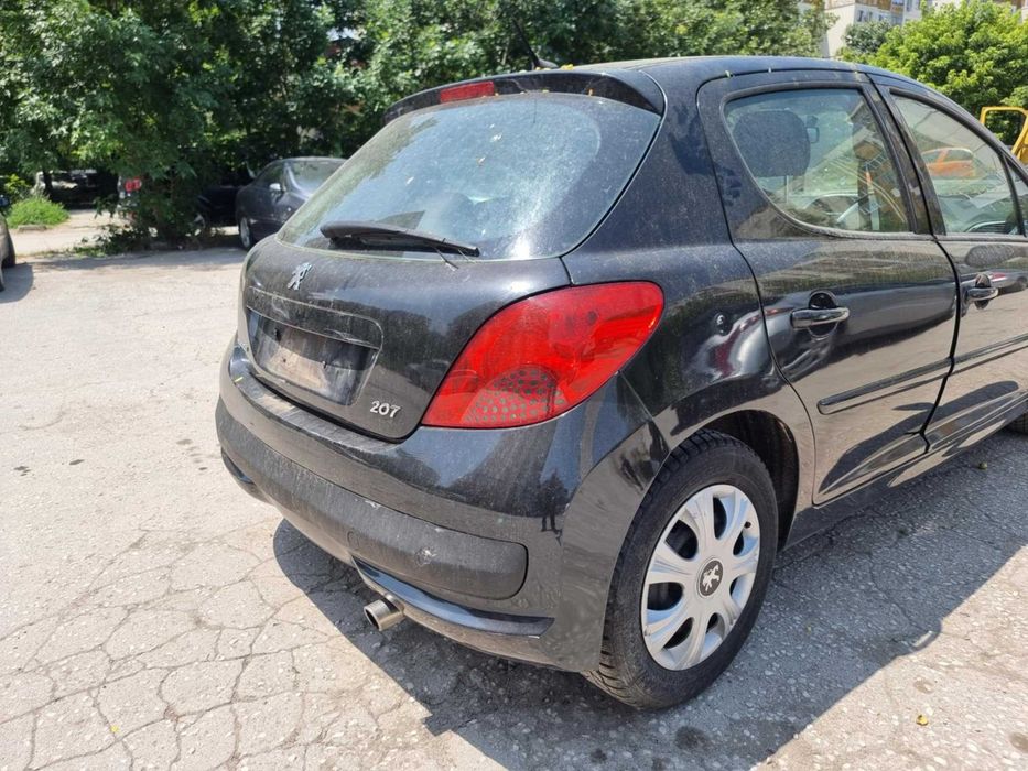 Peugeot 207 1.6 16V Лети джанти 16 На части