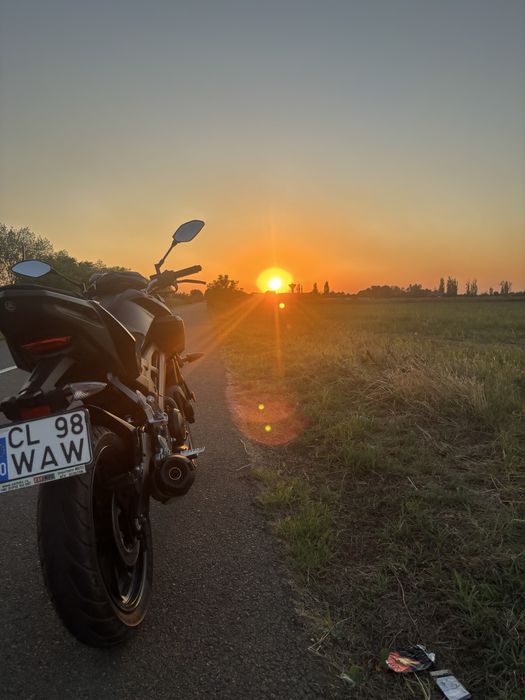Motocicleta Yamaha MT 125