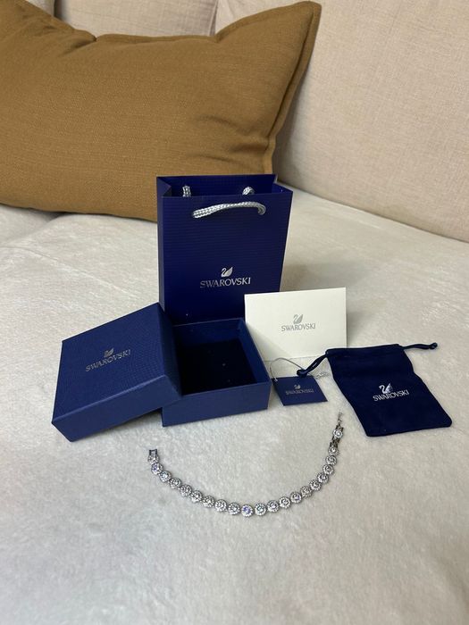 Bratara tip Swarovski
