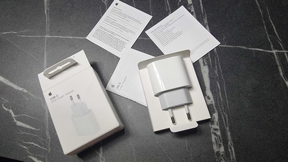 Incarcator iphone 16,17 nou original