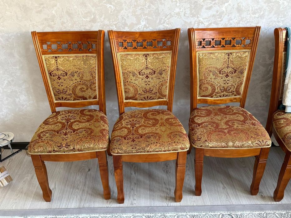 Срочно продается стулья!