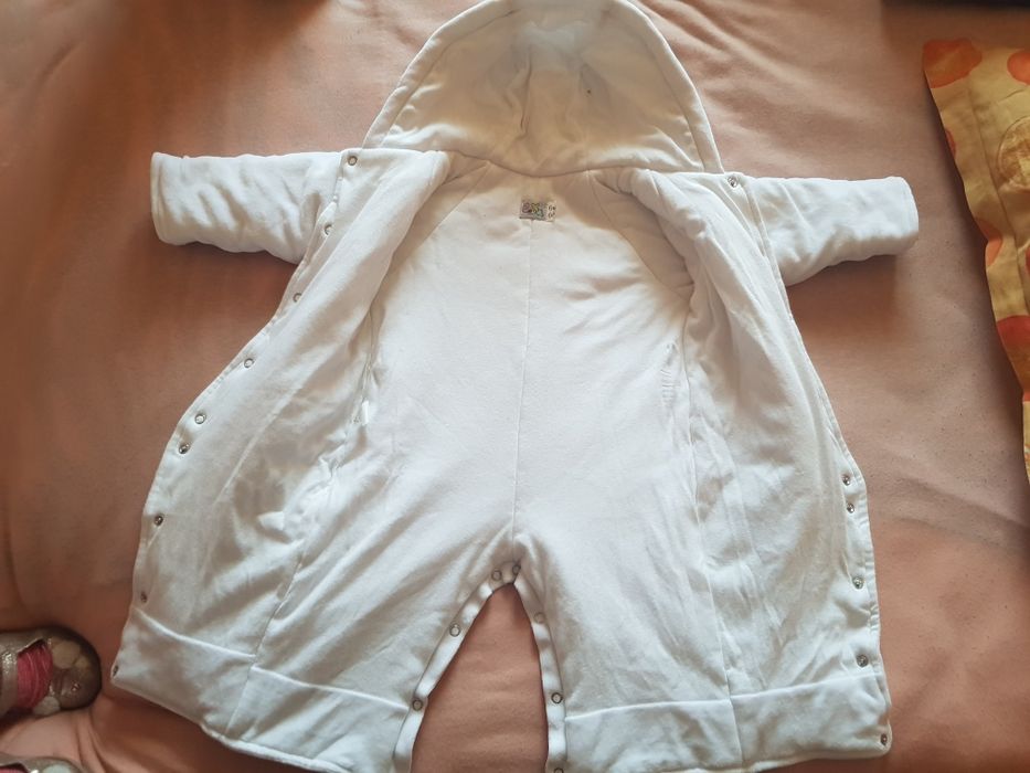 Космонавт със снежен човек, космонавт Joral