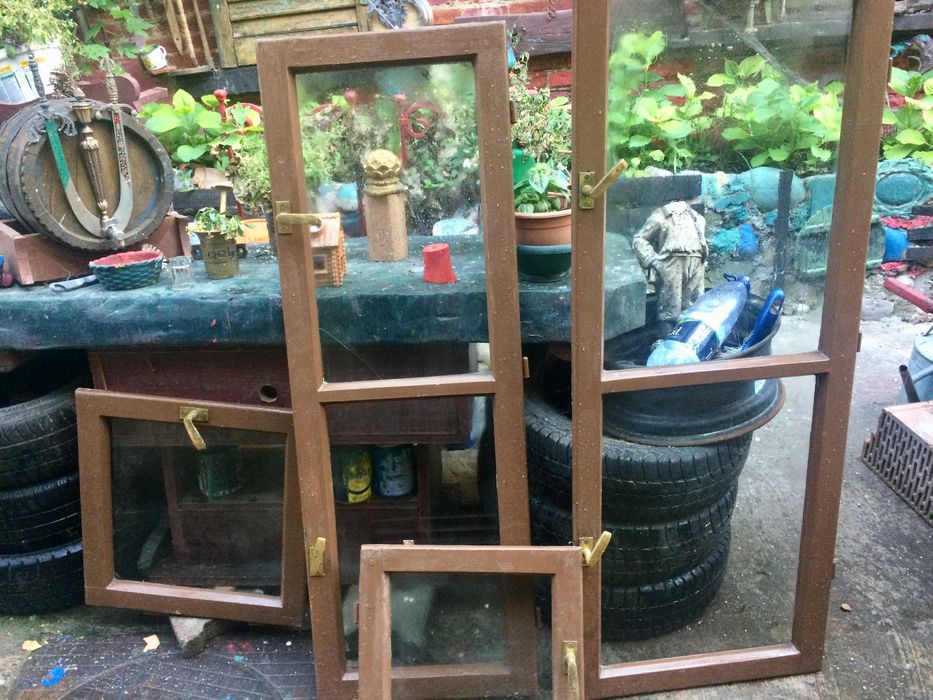 2 giurgiuvele maro,de calitate si alt mat lemnos foarte uscat