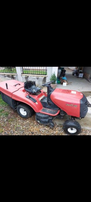 Tractoras de tuns gazon+lamä de zäpadä