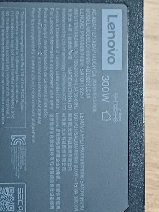 Incarcator pentru laptop LENOVO AC Adapter Slim 300W