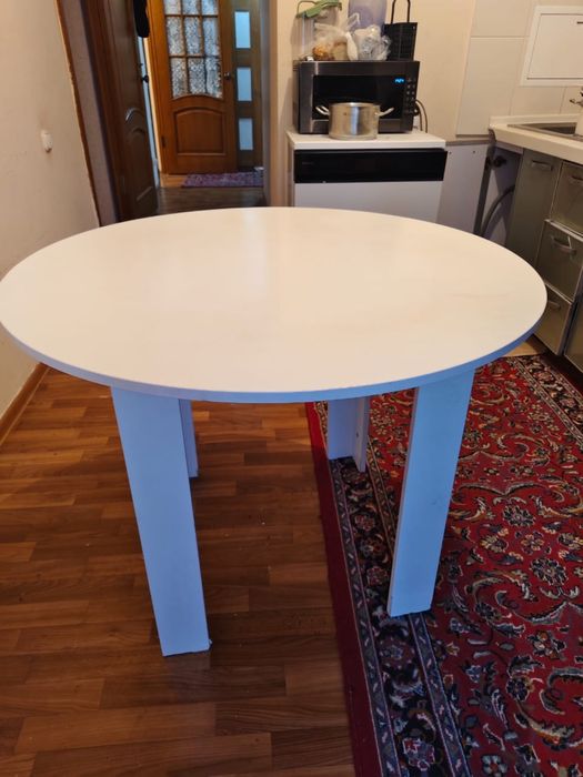 Стол круглый круг