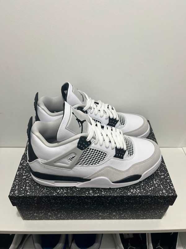 Jordan 4 Retro Military Black EU43