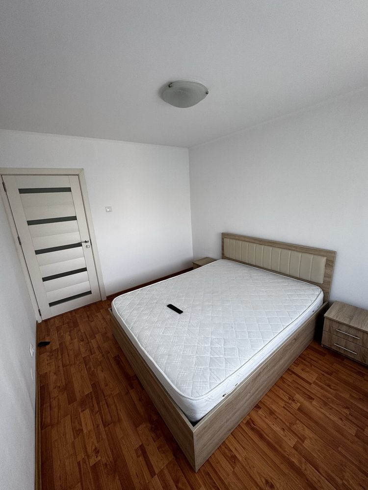 Apartament cu 3 camere, str Take Ionescu
