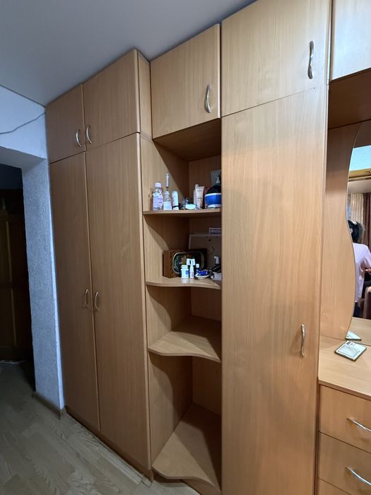 продается прихожая