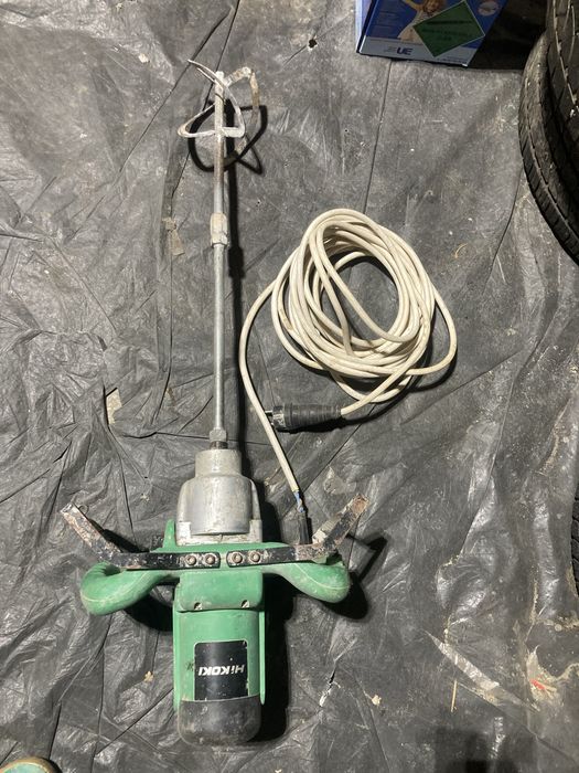 Amestecator Hitachi HiKOKI UM16VST 1500w
