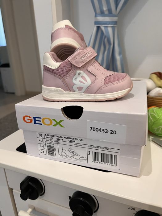 Sneakers Geox, marime 20, noi