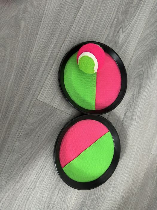 2 Seturi cu 2 palete velcro si minge, noi