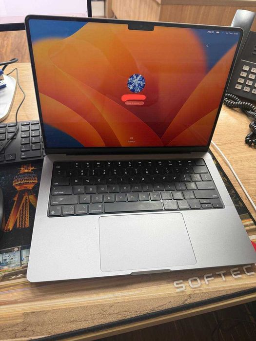MacBook pro 14-inch M2 16GB / 1TB  SSD