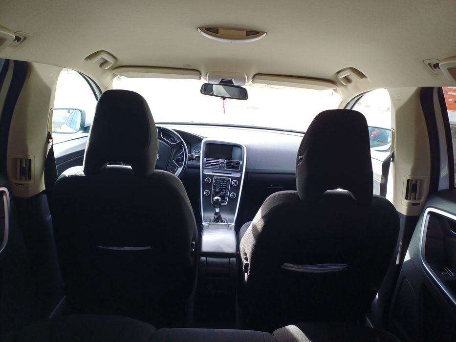 Volvo xc 60 din anul 2011