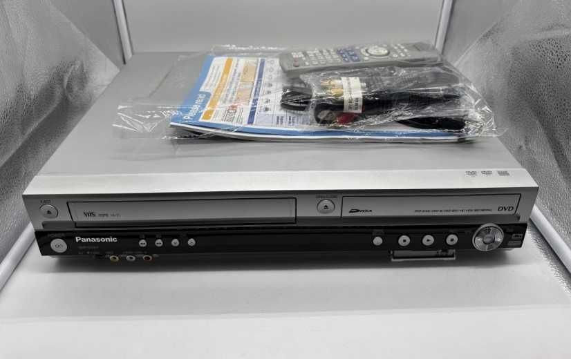 Combo nou  video VCR - DVD recorder Panasonic