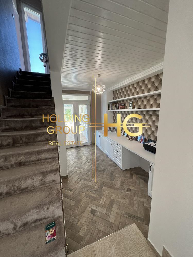 Къща в Варна-м-т Акчелар площ 200 цена 400000