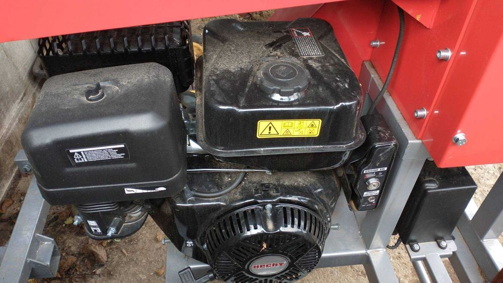 Tocator Crengi HECHT 16 CP si Motocultor WEIMA 16 CP