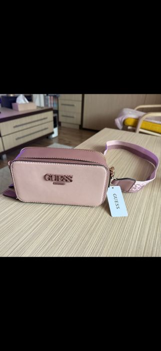 Geanta Guess, noua