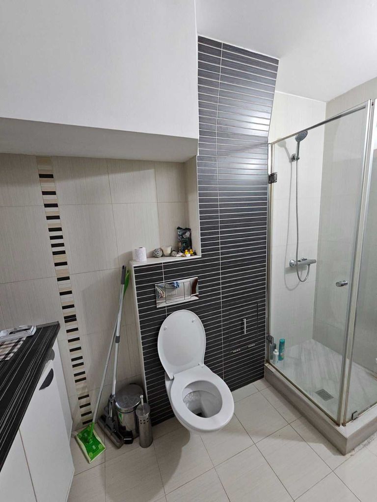 Дава се под наем Двустаен апартамент в Пловдив, Тракия - 80 кв.м за 382.5 € - Снимка #5