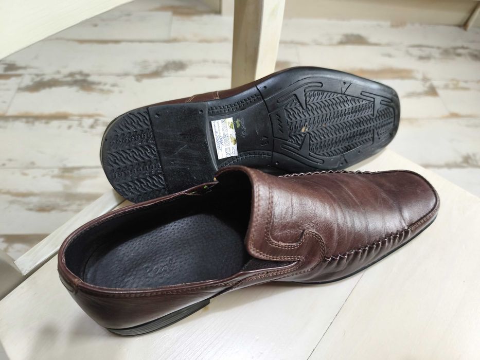 продавам мъжки обувки