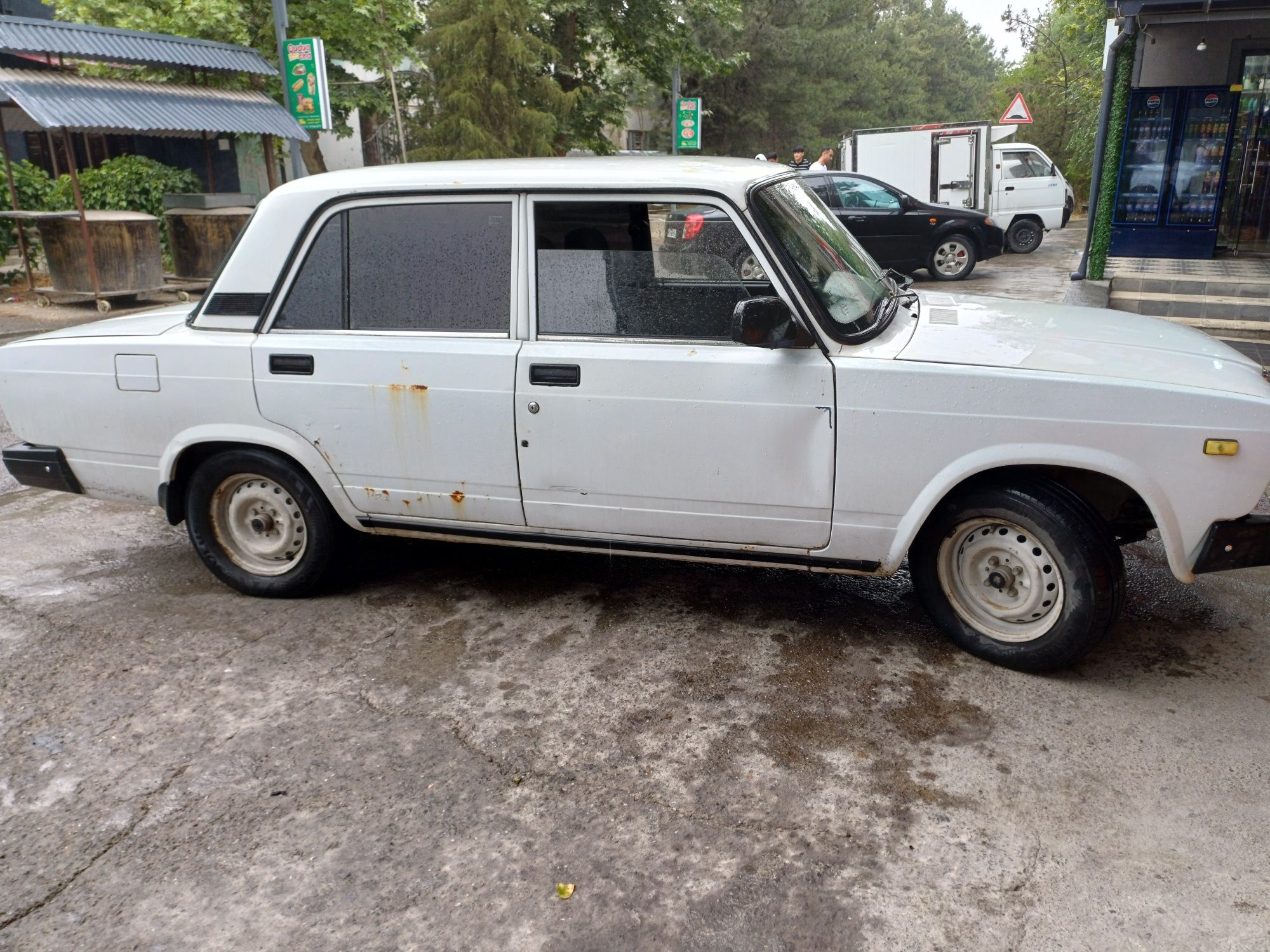 Сотилади Ваз 2107