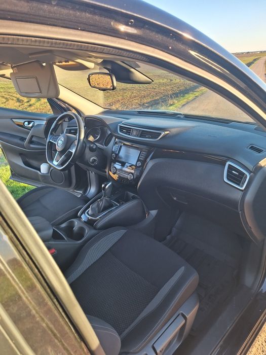 Vând Nissan Qashqai 2021 4x4 automat