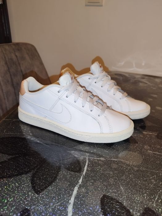 Adidași Nike Nr 36