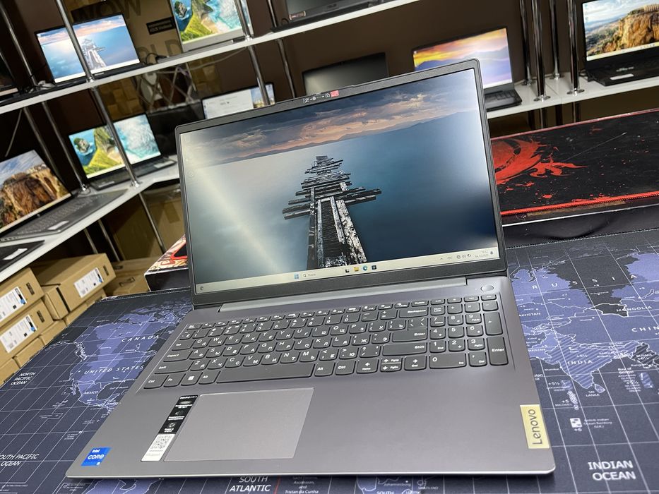 Lenovo ideapad Slim 3Core i5-1235U/8GB/SSD 512GB