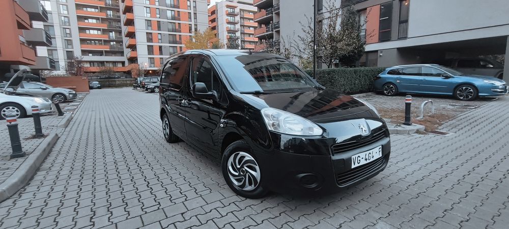 Peugeot partner 1.6 hdi/ 90 cp/2013/3 locuri+ loc narfa