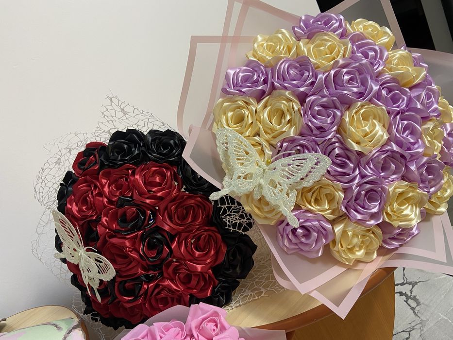 Flori din satin personalizate fix pe placul tau!