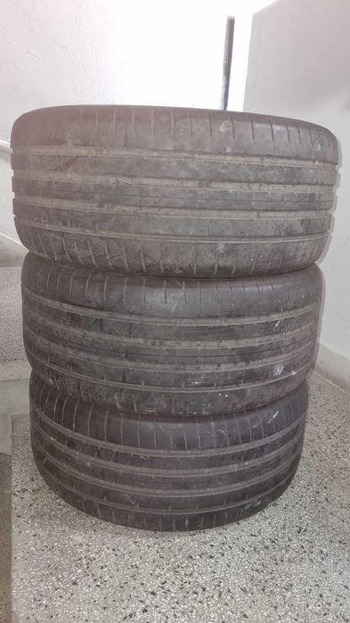 Гуми DUNLOP 245/40/ZR18
