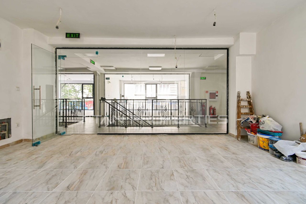 Продава се Магазин в София, Център - 28 кв.м за 6965 €/кв.м - Снимка #4