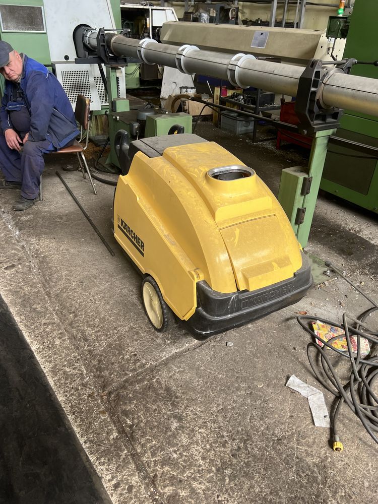 Пароструйка KARCHER